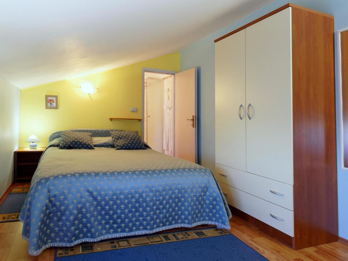 Holiday Home Nevena By Rent Istria บูเย ภายนอก รูปภาพ