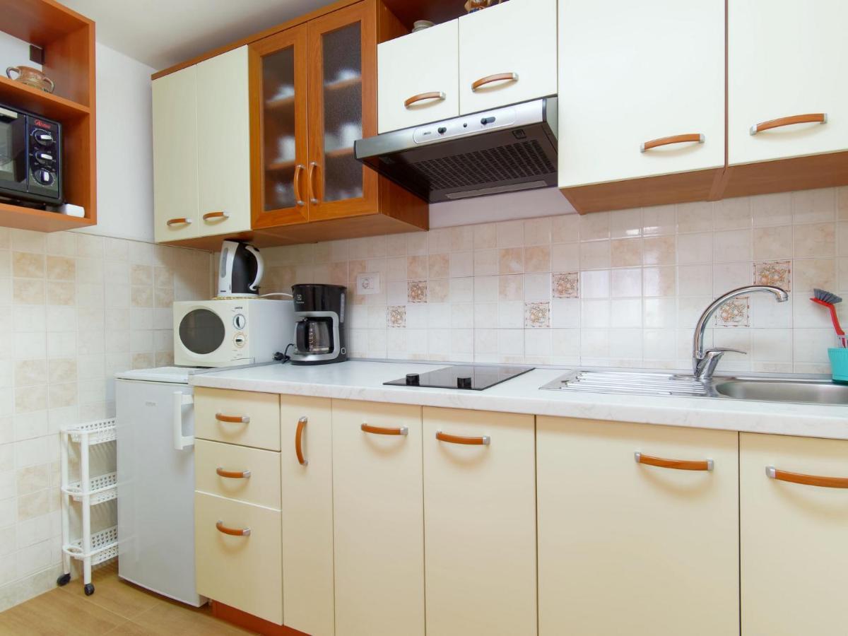 Holiday Home Nevena By Rent Istria บูเย ภายนอก รูปภาพ