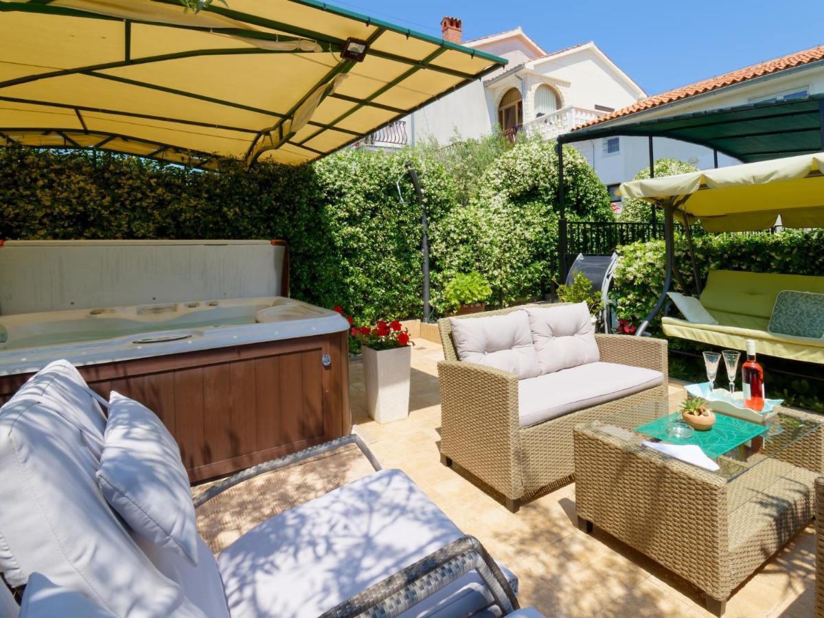 Holiday Home Nevena By Rent Istria บูเย ภายนอก รูปภาพ