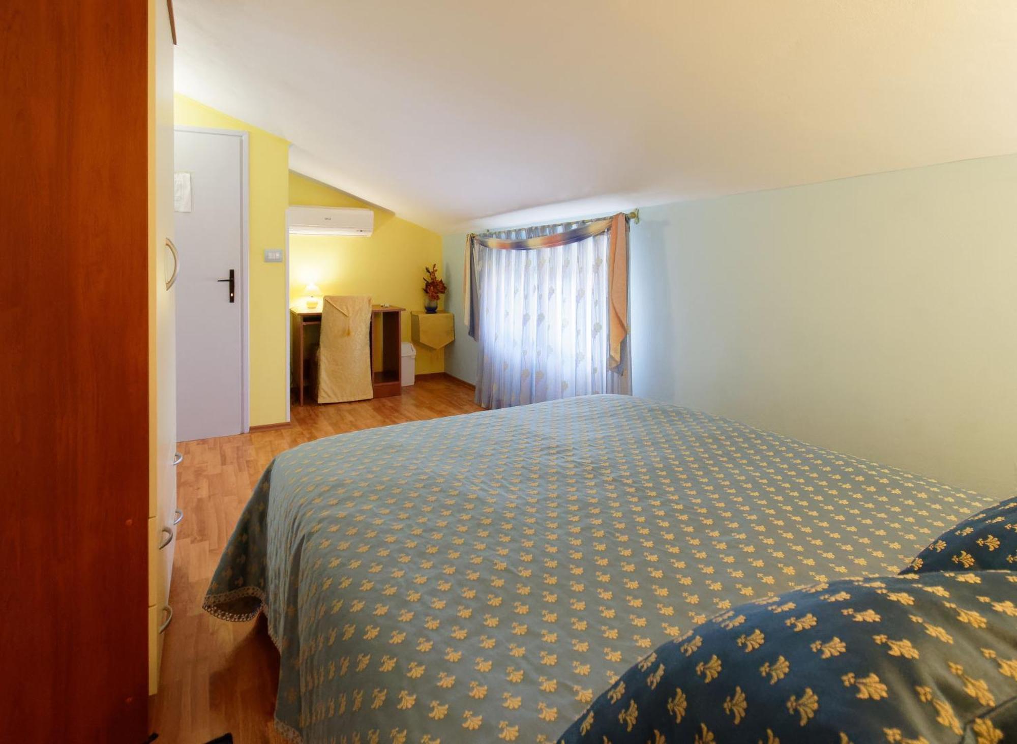 Holiday Home Nevena By Rent Istria บูเย ห้อง รูปภาพ